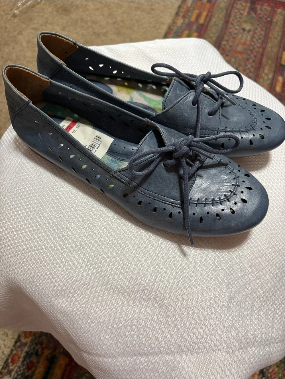 Born Women's Slate Blue Leather Perforated Lace-Up Flats